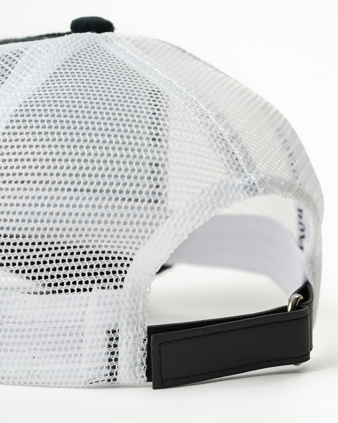 Metaluxe Velvet Cap - Black & White